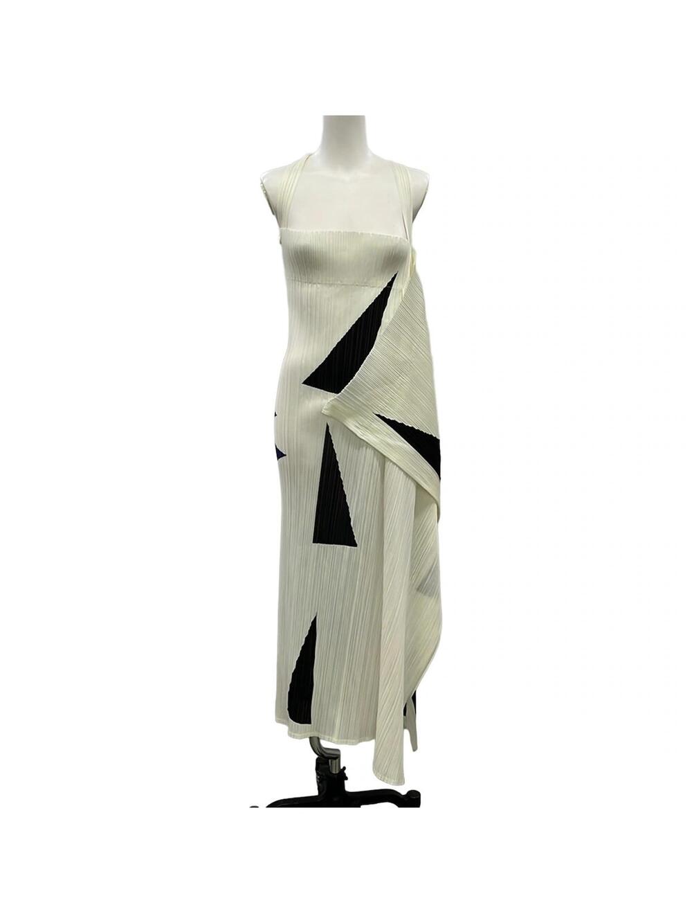 Isseymiyake White Light Green Blue #346043I77B